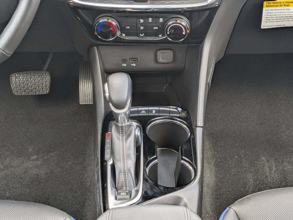 Used 2025 Buick Encore GX Sport Touring w/ Comfort Package FWD image 19