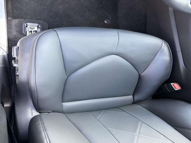 New 2026 Toyota Highlander Platinum AWD/4WD image 9