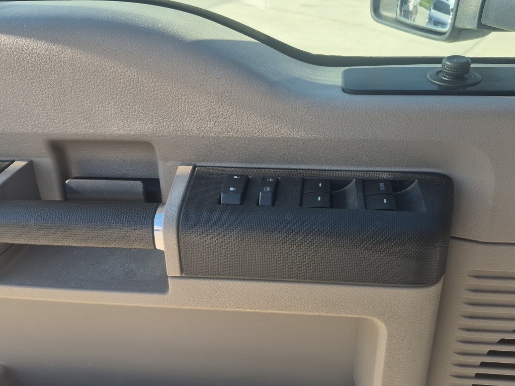 Used 2010 Ford F350 XLT AWD/4WD image 16