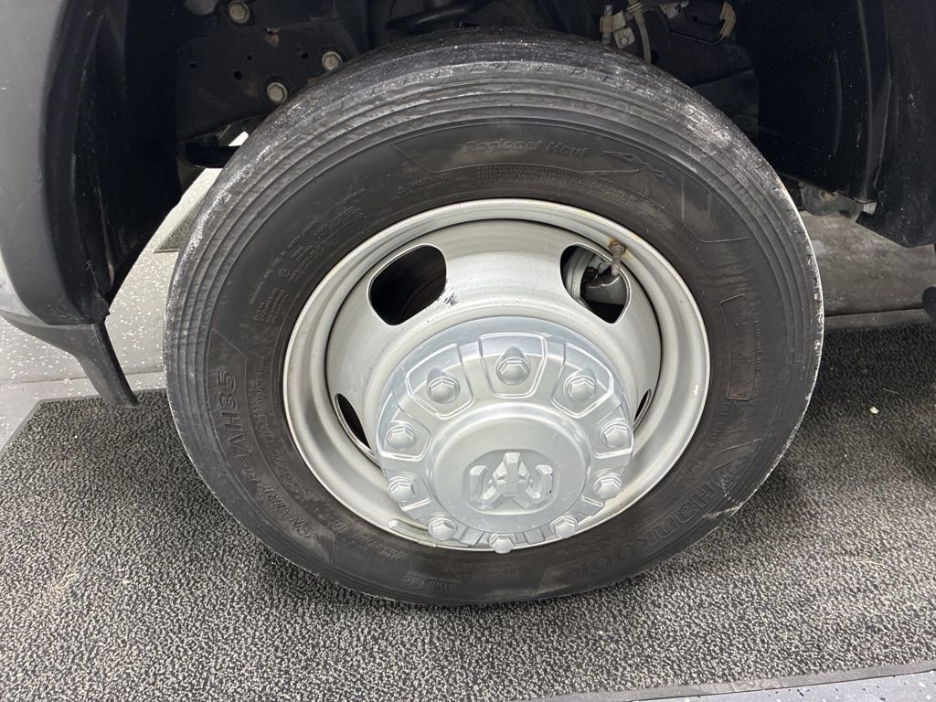 Used 2024 RAM 5500 Tradesman AWD/4WD image 12