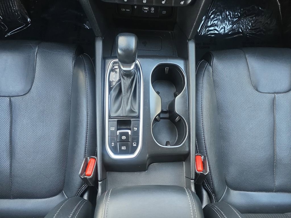 Used 2020 Hyundai Santa Fe Limited image 11