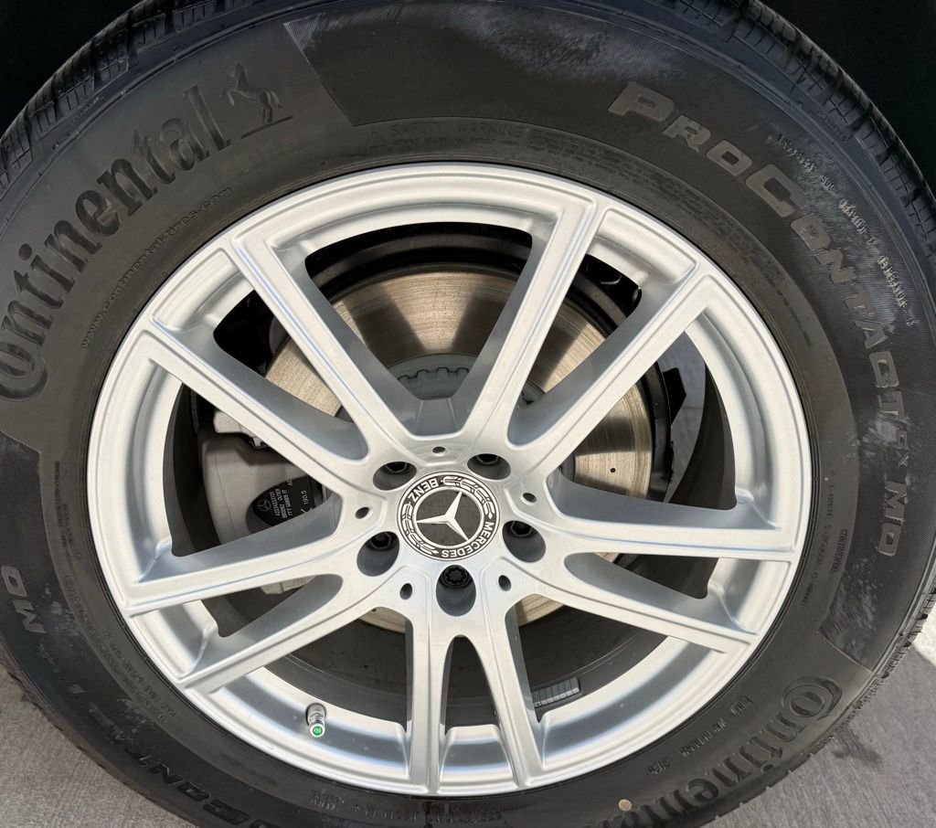 Used 2026 Mercedes-Benz GLC 300 image 9