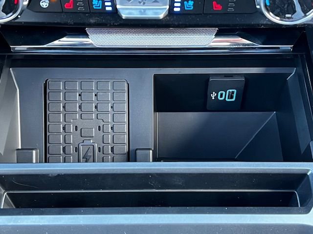 New 2024 Ford F350 Lariat w/ Lariat Ultimate Package image 25