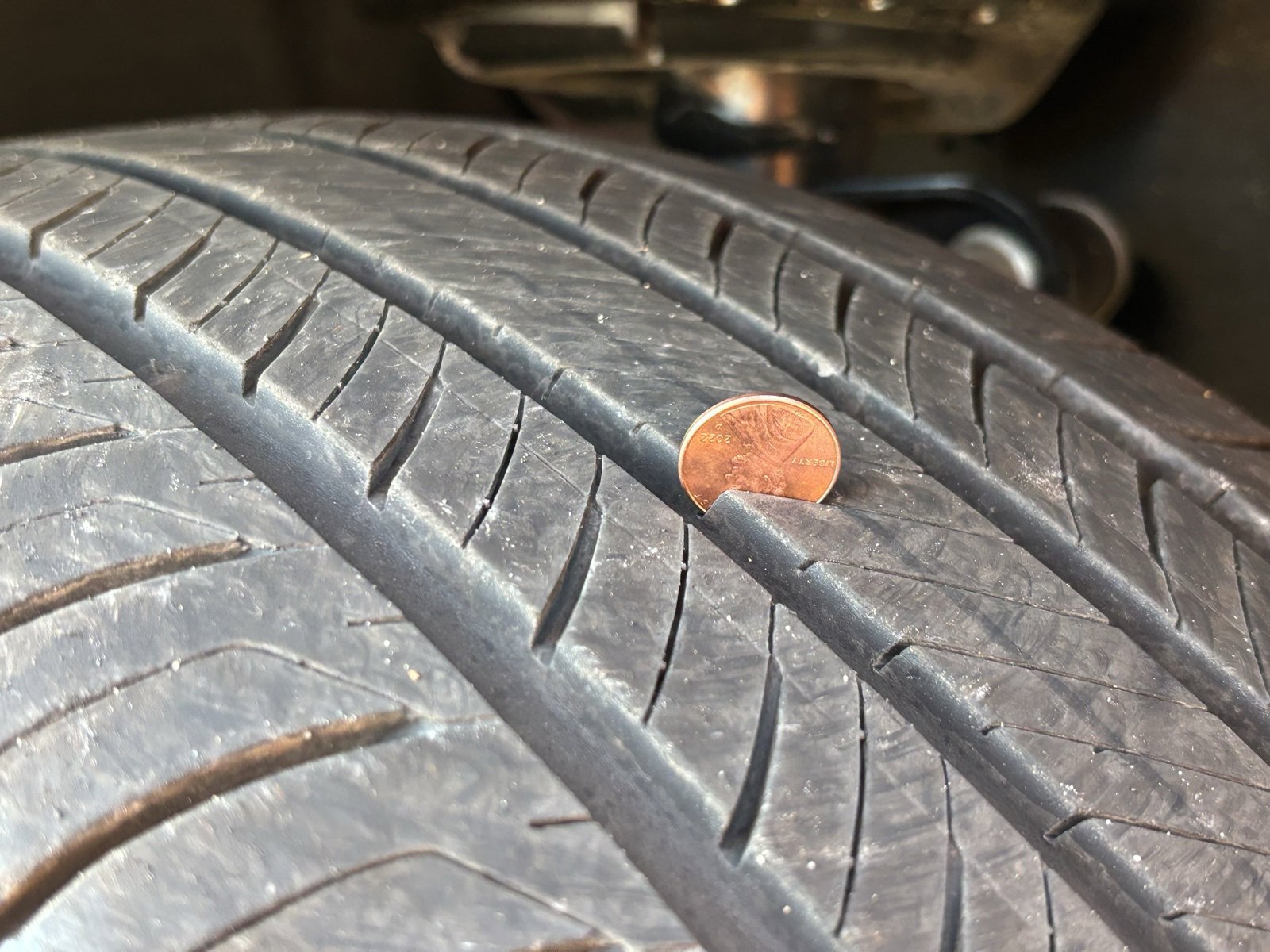 Used 2025 Ford Explorer Active image 15