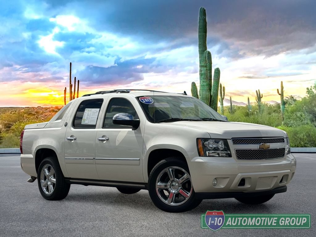 Used 2013 Chevrolet Avalanche LTZ AWD/4WD image 2