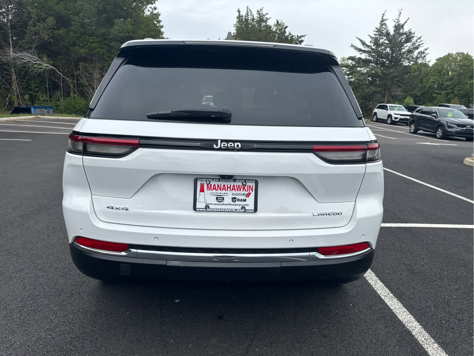 Certified 2023 Jeep Grand Cherokee Laredo image 8