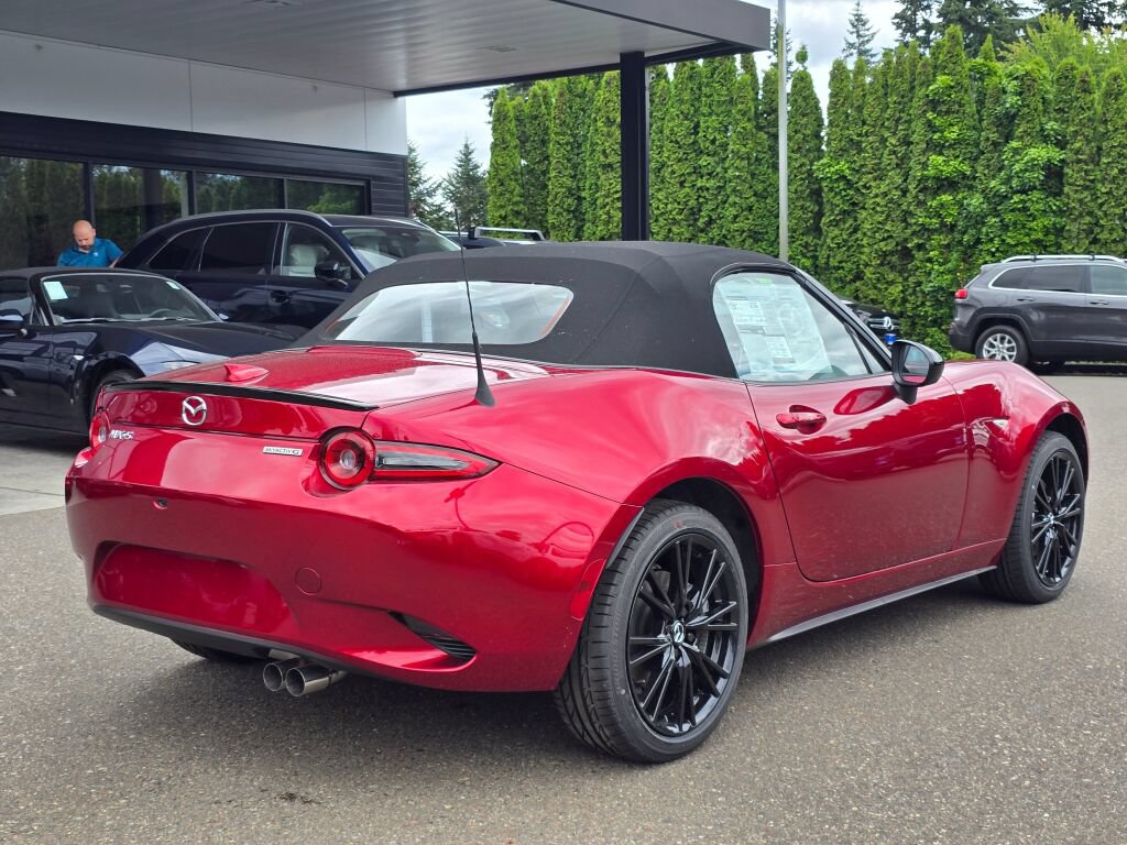 New 2026 MAZDA MX-5 Miata Club w/ Interior Package RWD image 5