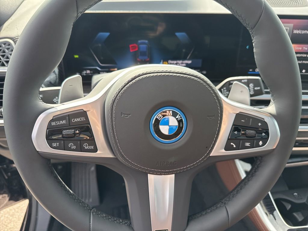 New 2026 BMW X5 xDrive50e image 13