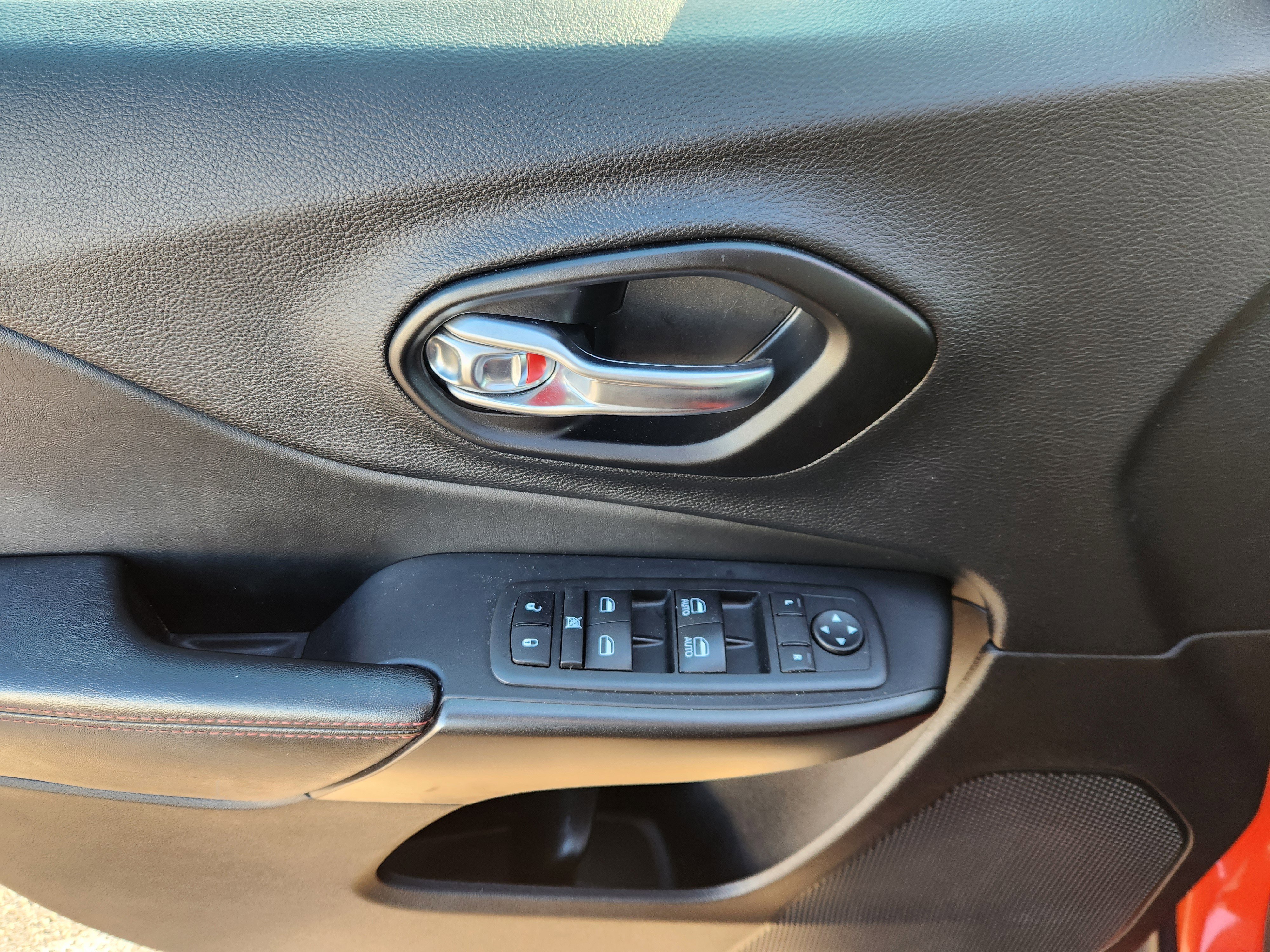 Used 2021 Jeep Cherokee Trailhawk w/ Sun, Sound & Nav Group image 18