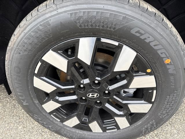 Used 2026 Hyundai Santa Cruz SEL image 6