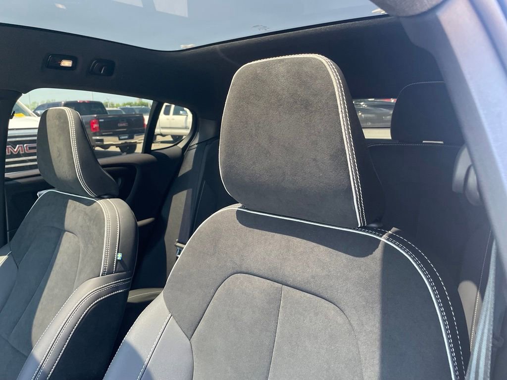 Used 2023 Volvo C40 P8 Recharge Ultimate w/ Protection Package Premier AWD/4WD image 19