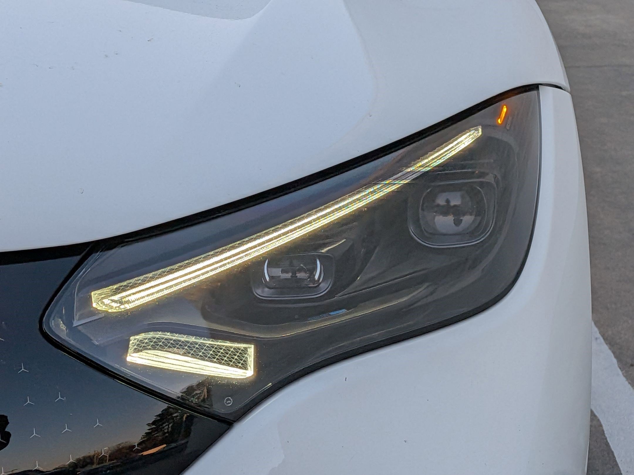 Used 2023 Mercedes-Benz EQE 500 4MATIC Sedan w/ AMG Line Exterior Package image 6