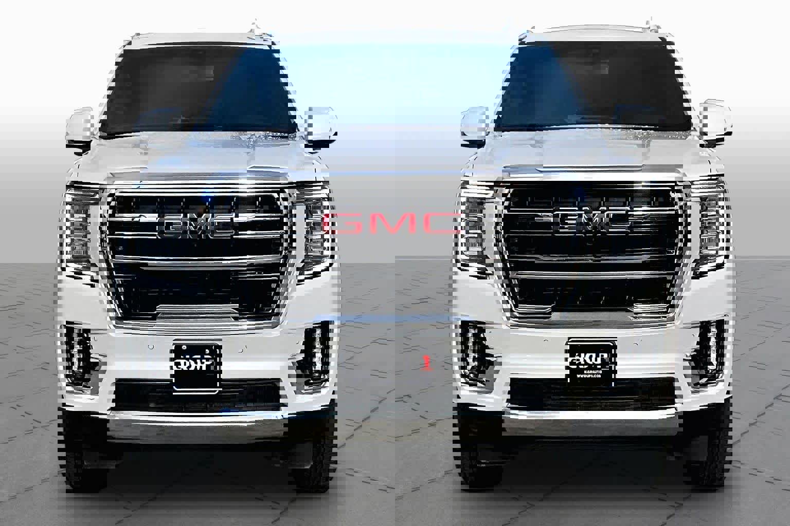 Used 2021 GMC Yukon SLT w/ SLT Premium Package image 4