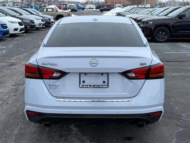 Used 2023 Nissan Altima 2.5 SR w/ SR Premium Package image 4