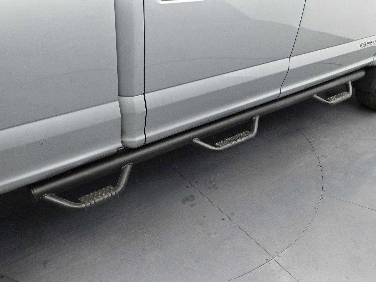 Used 2020 Ford F350 Lariat w/ Lariat Value Package image 9