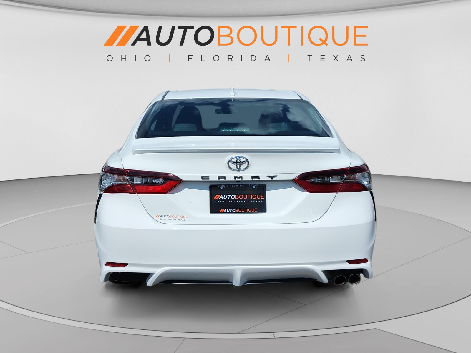 Used 2021 Toyota Camry SE FWD image 4