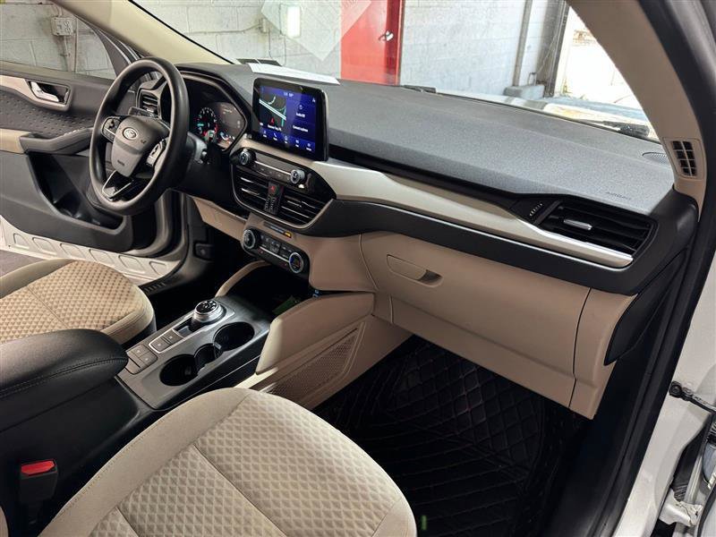 Used 2020 Ford Escape SE AWD/4WD image 14