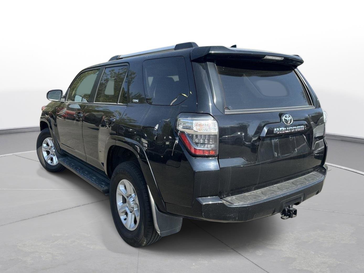 Certified 2024 Toyota 4Runner SR5 image 8