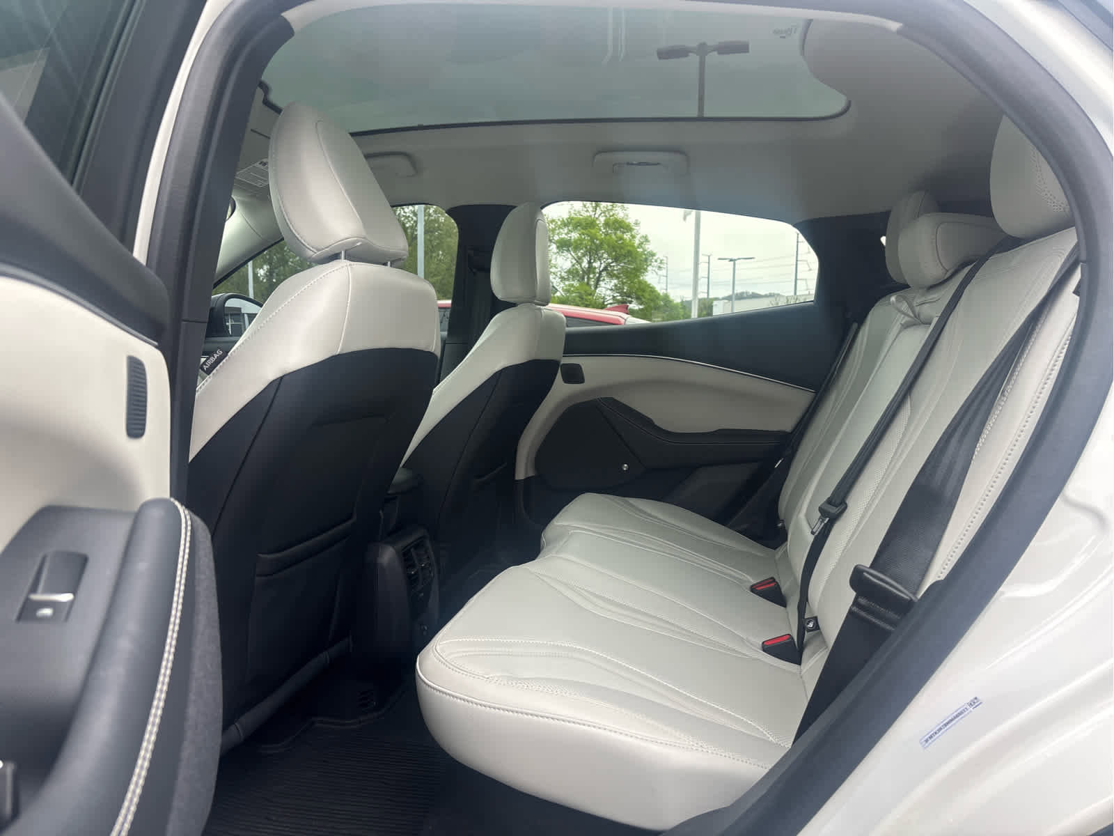 Used 2021 Ford Mustang Mach-E Premium image 15