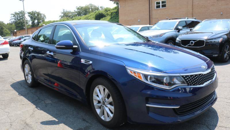 Used 2016 Kia Optima EX w/ Premium Package FWD image 7