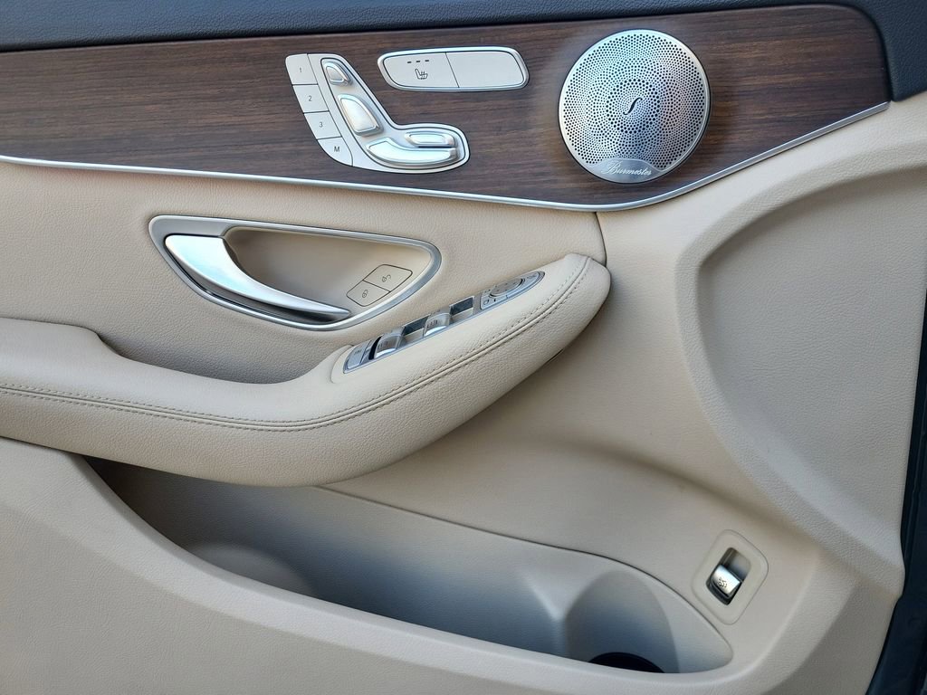 Certified 2021 Mercedes-Benz C 300 4MATIC Sedan image 22