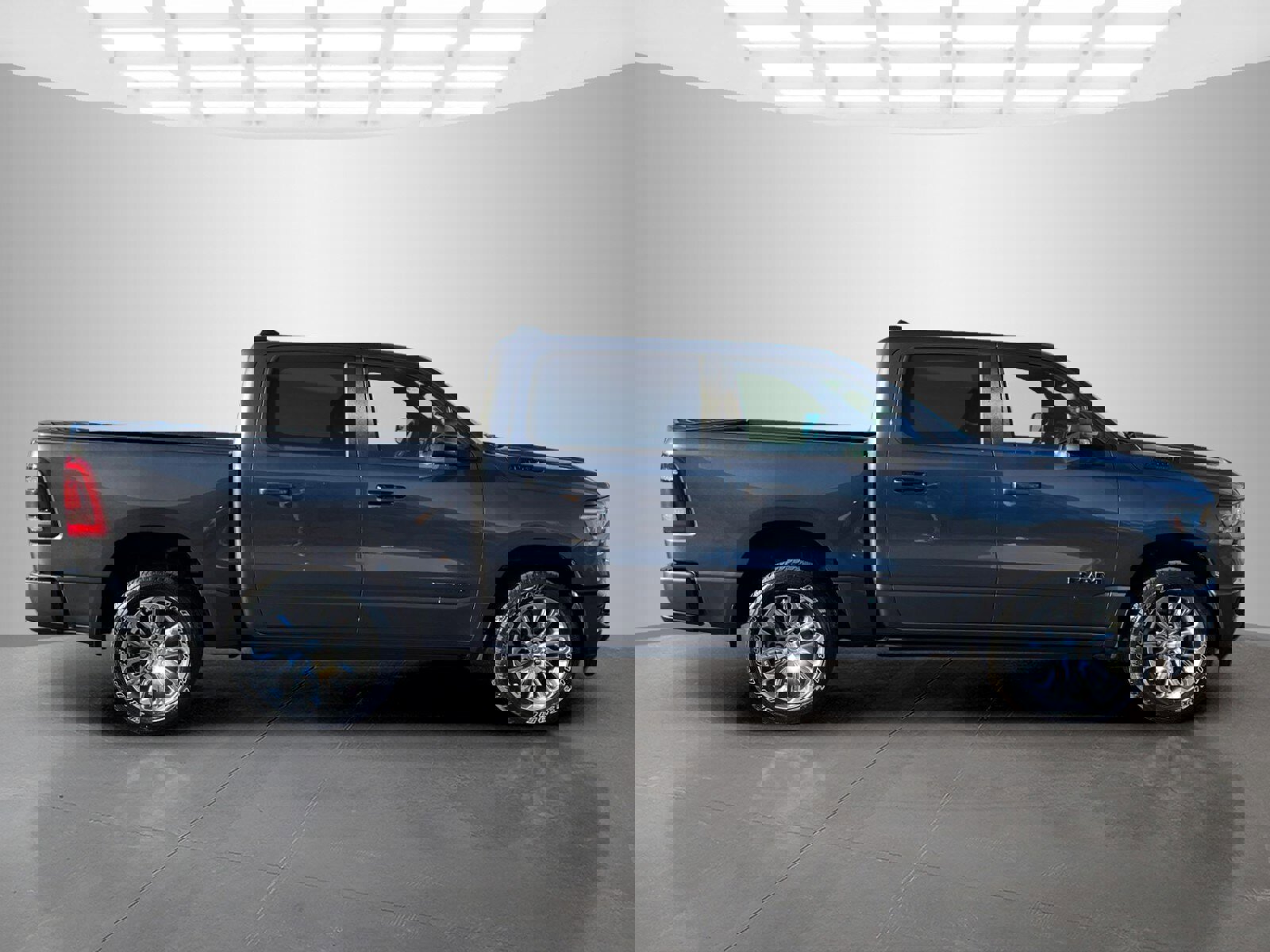 Used 2024 RAM 1500 Laramie image 3