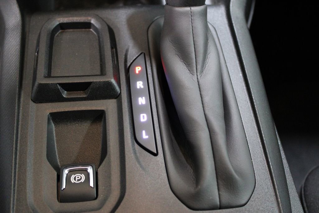 Used 2024 Chevrolet Colorado W/T image 27