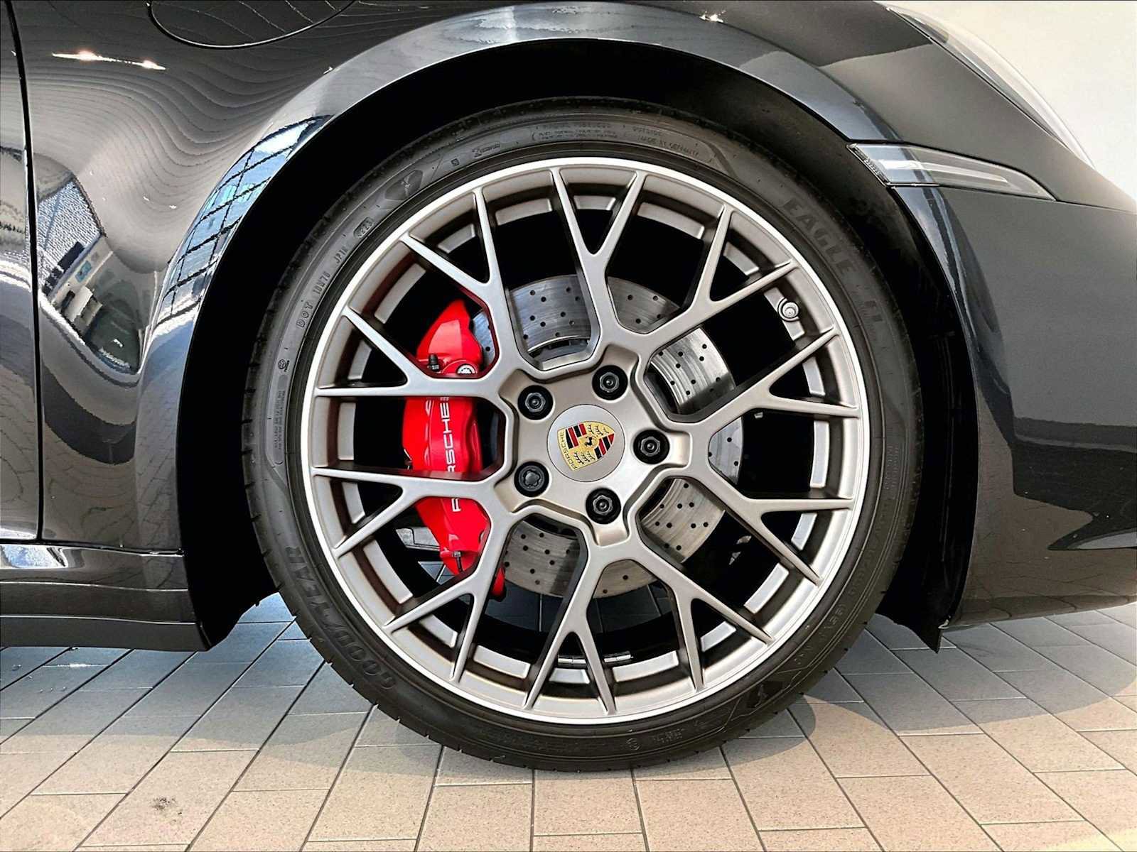 Used 2020 Porsche 911 Carrera S image 14