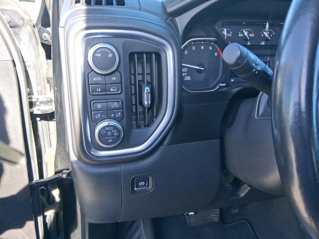 Used 2019 GMC Sierra 1500 SLT AWD/4WD image 32