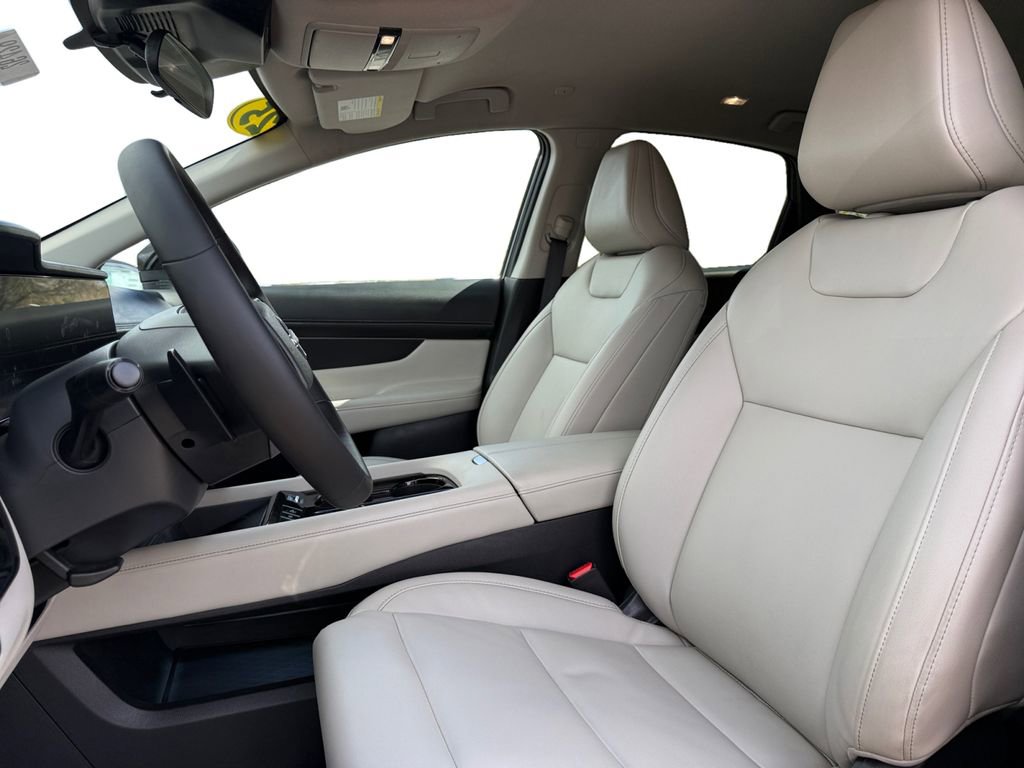 Certified 2025 Nissan Murano SV image 9