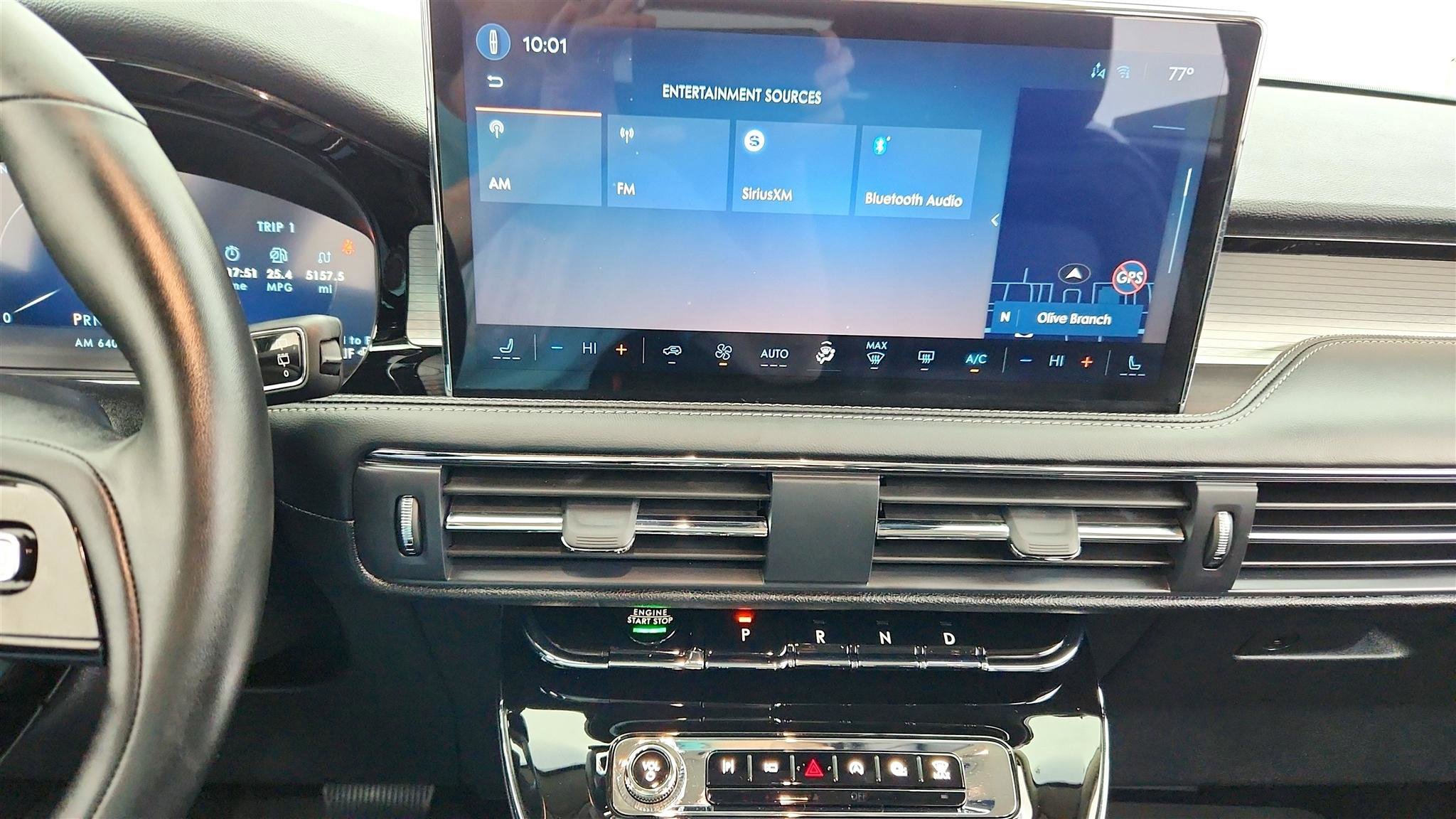 Used 2025 Lincoln Corsair FWD image 36