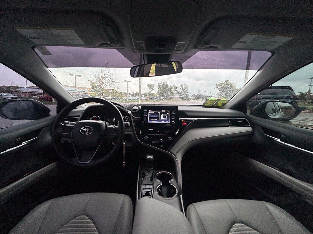 Used 2023 Toyota Camry SE AWD/4WD image 10
