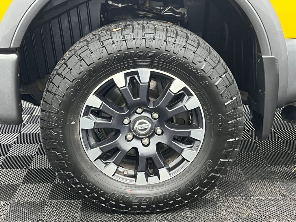 Used 2017 Nissan Titan PRO-4X image 10