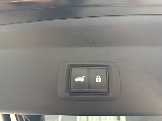 Used 2024 Mitsubishi Outlander SE Black Edition FWD image 22