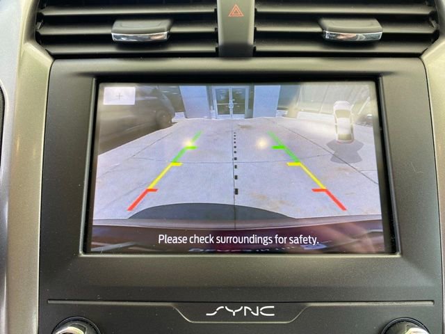 Used 2020 Ford Fusion SE FWD image 22