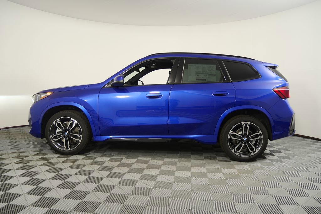 Used 2025 BMW X1 xDrive28i w/ M Sport Package AWD/4WD image 6