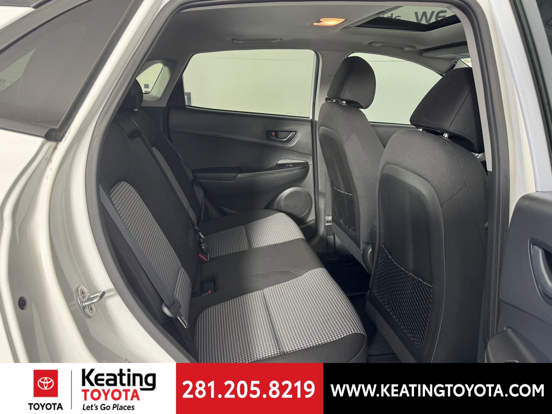 Used 2021 Hyundai Kona SEL Plus w/ Cargo Package image 17