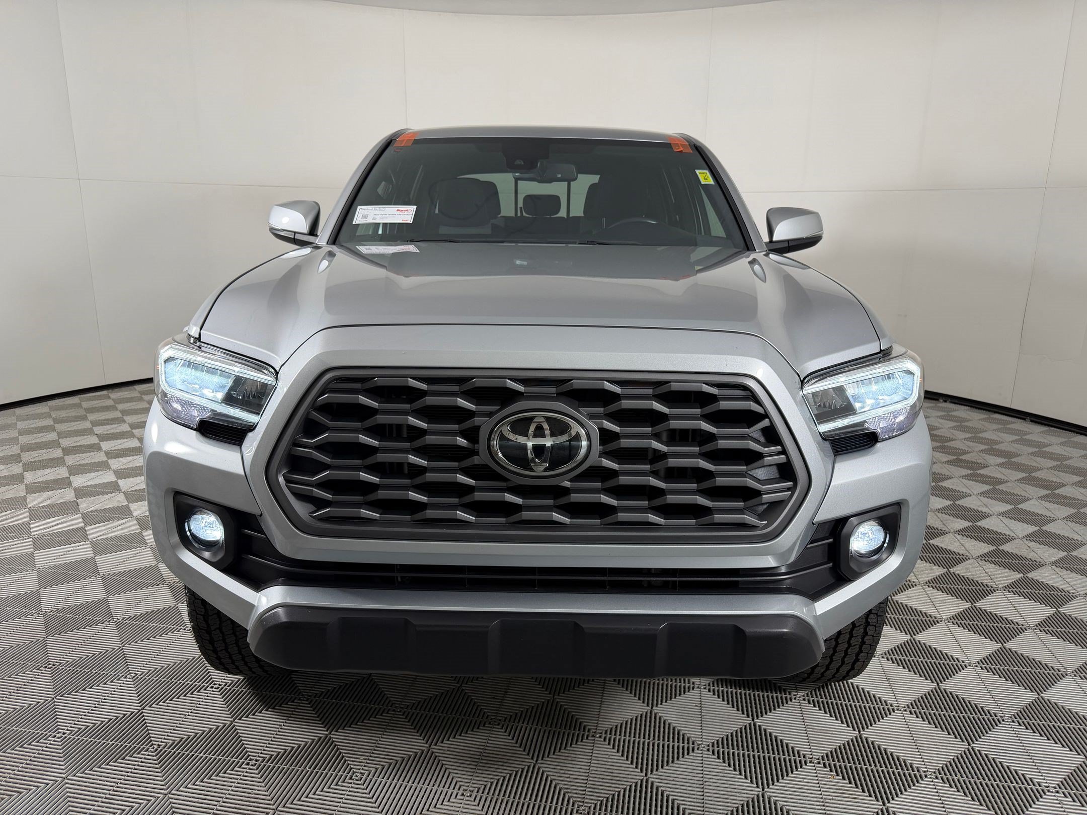 Used 2022 Toyota Tacoma TRD Off-Road RWD image 6