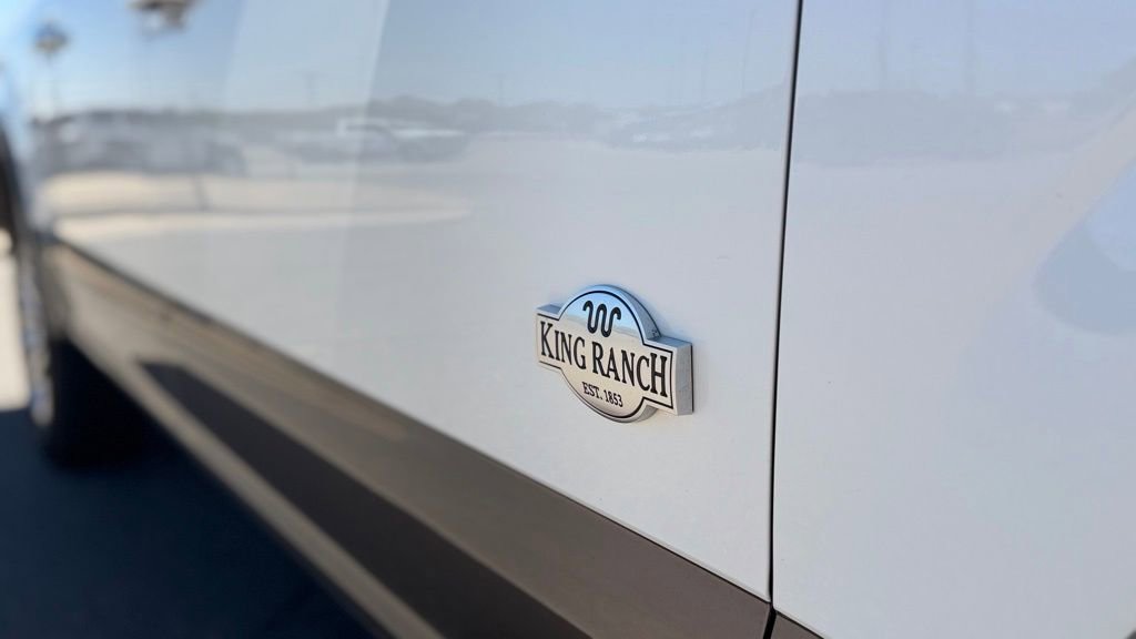 Used 2018 Ford F150 King Ranch w/ Equipment Group 601A Luxury AWD/4WD image 6