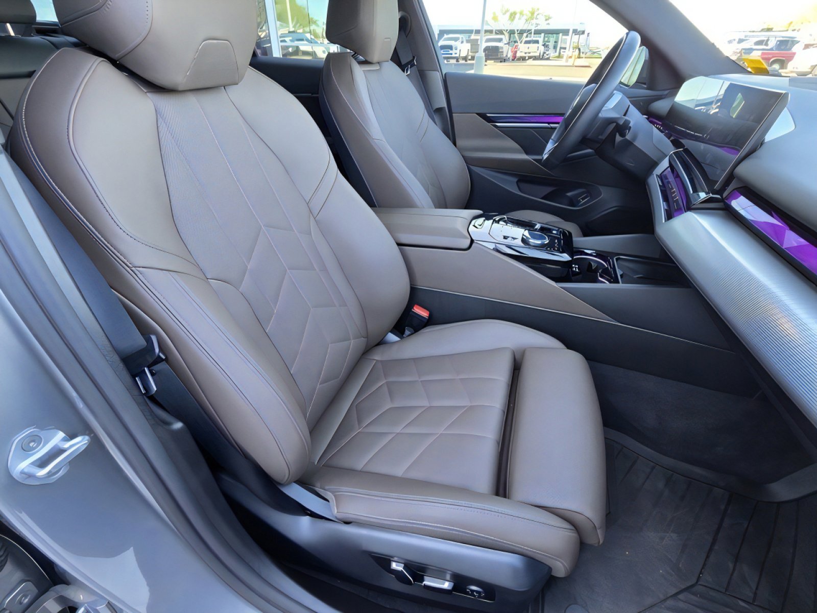 Used 2025 BMW i5 eDrive40i w/ M Sport Package image 22