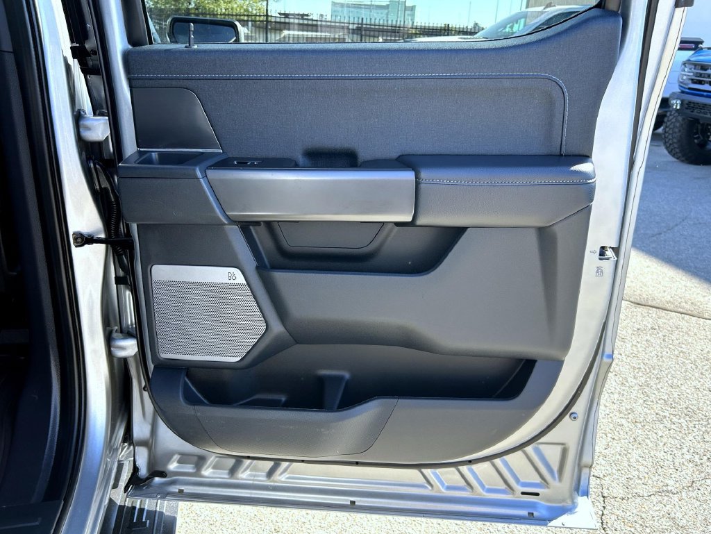 Used 2025 Ford F150 Lariat w/ Equipment Group 501A Mid AWD/4WD image 21