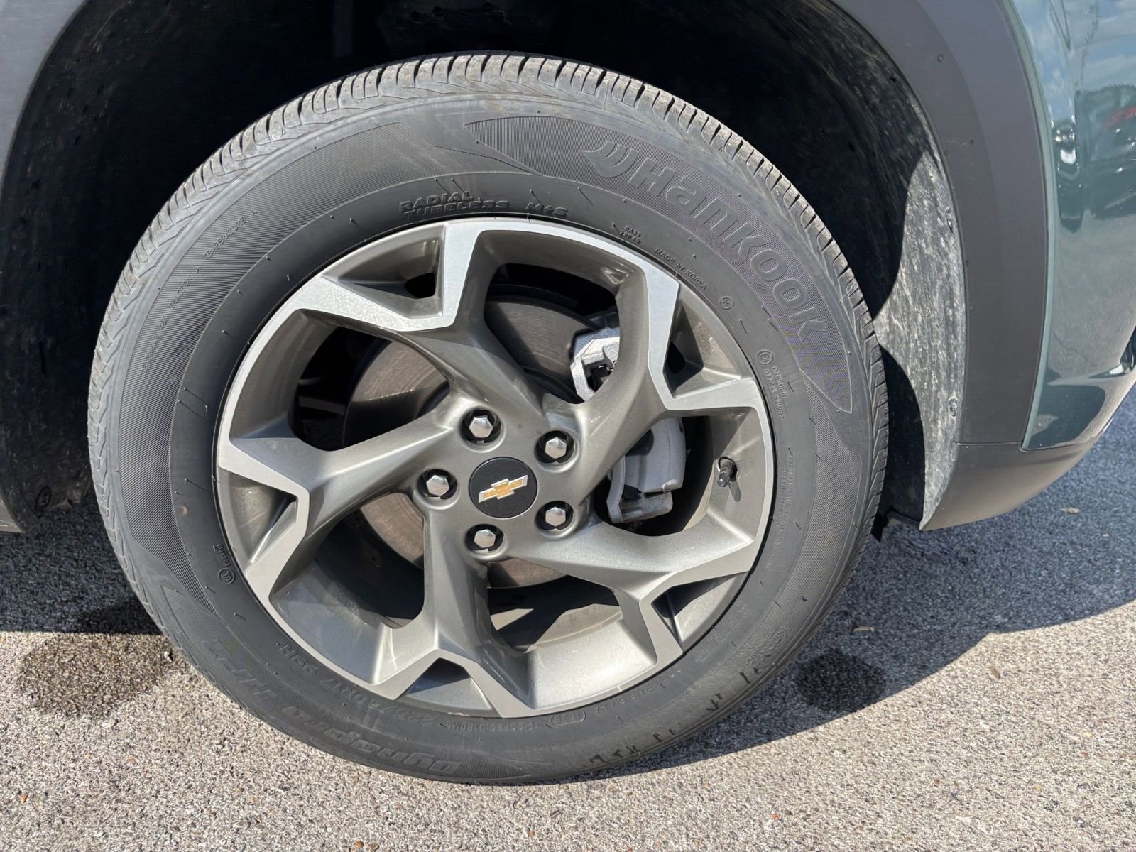 Used 2025 Chevrolet Trax LT image 29