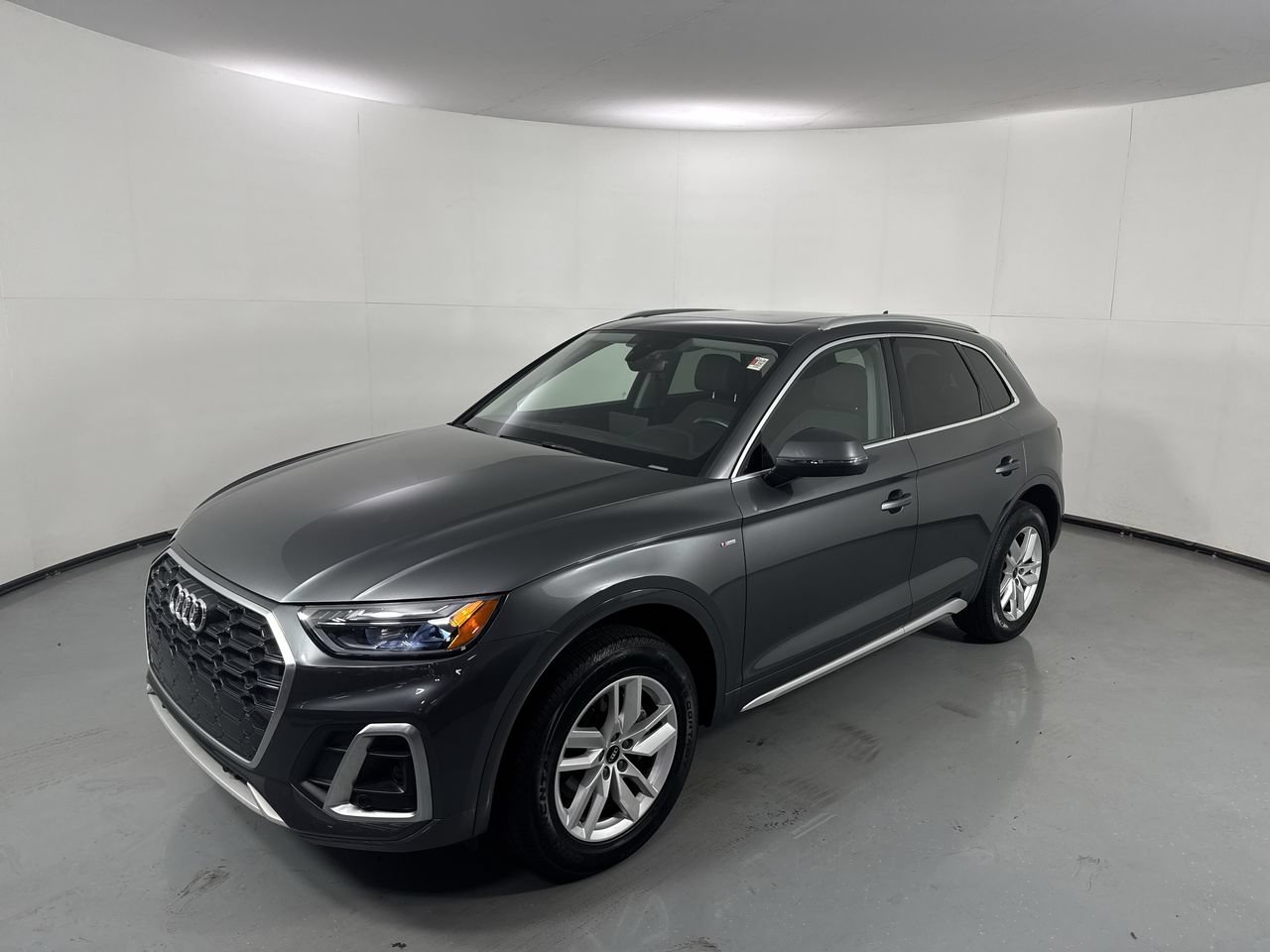 Used 2023 Audi Q5 2.0T Premium w/ Convenience Package AWD/4WD image 32