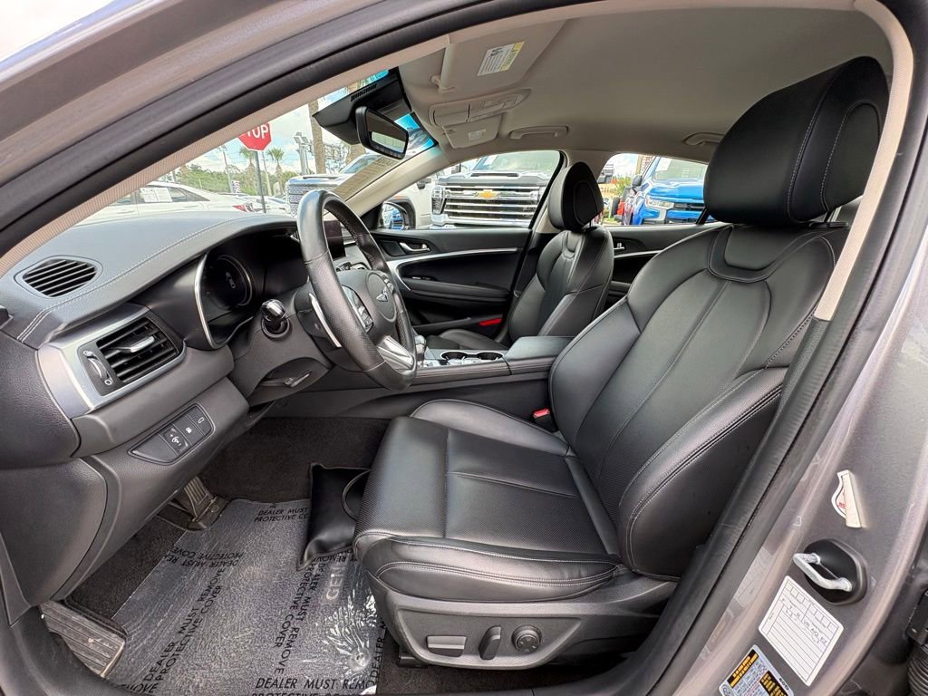 Used 2023 Genesis G70 2.0T AWD/4WD image 13