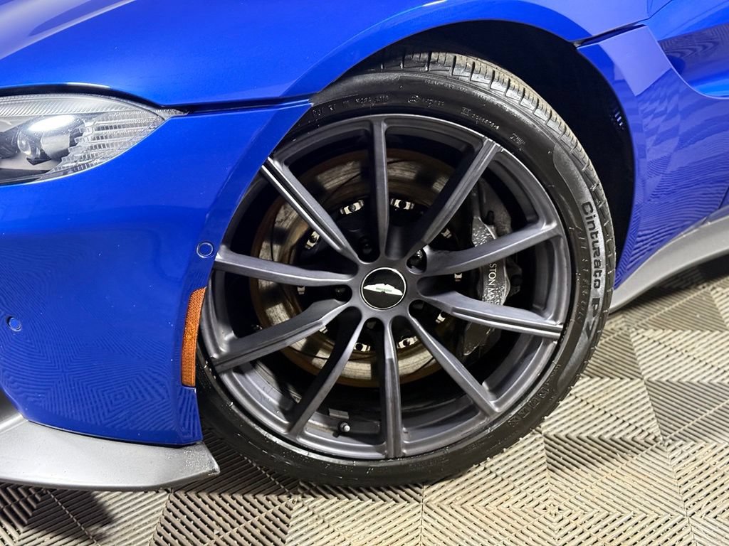 Used 2020 Aston Martin V8 Vantage Coupe RWD video 2