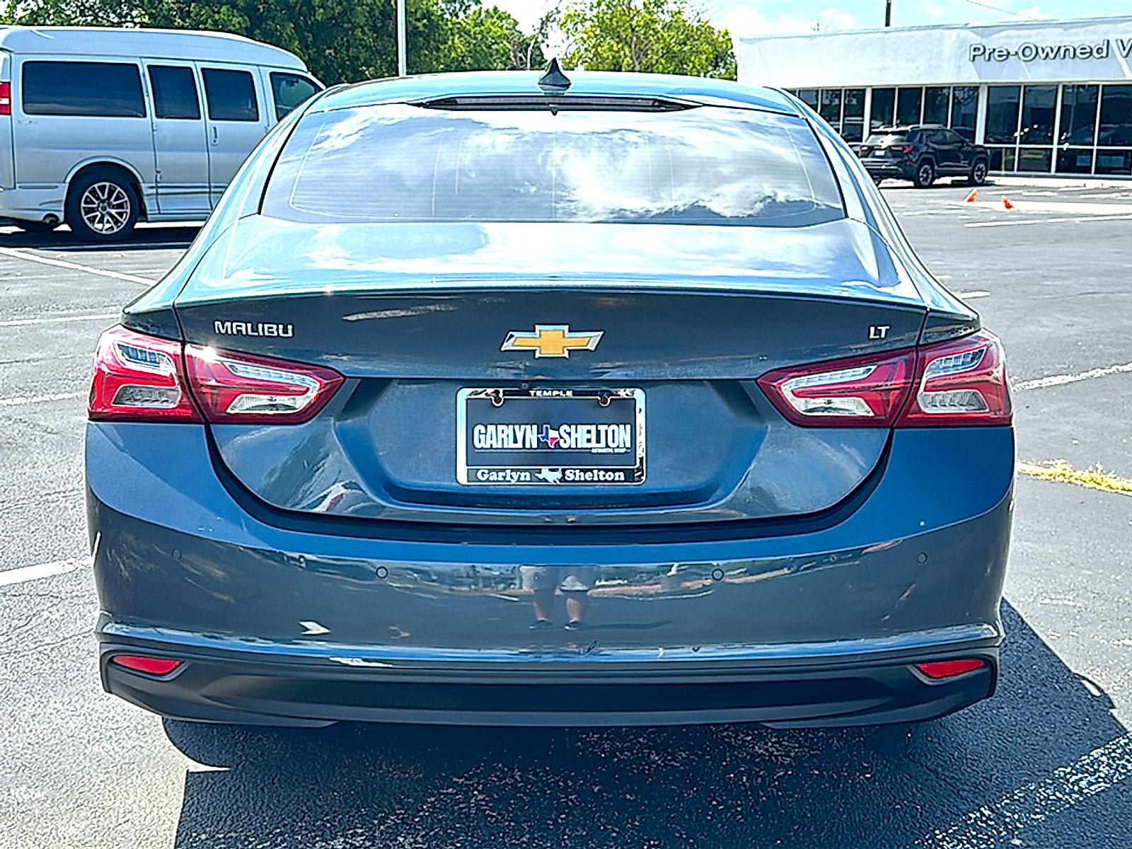 Used 2021 Chevrolet Malibu LT FWD image 7