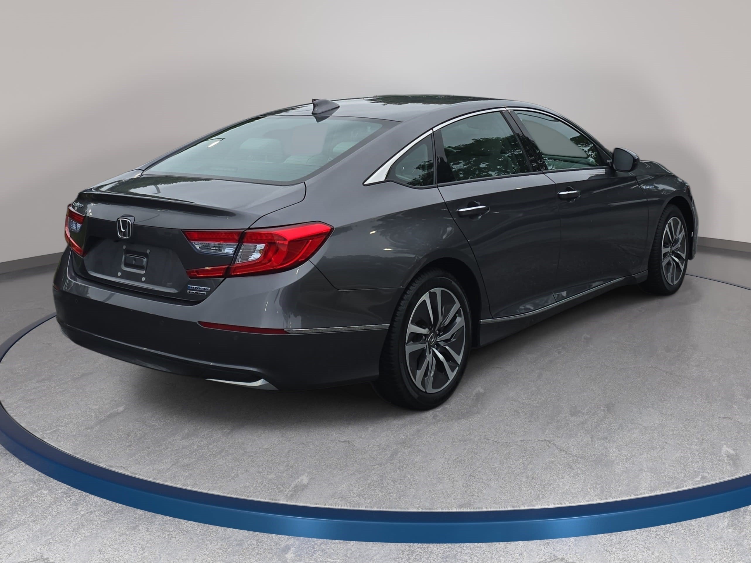 Used 2019 Honda Accord Touring image 5