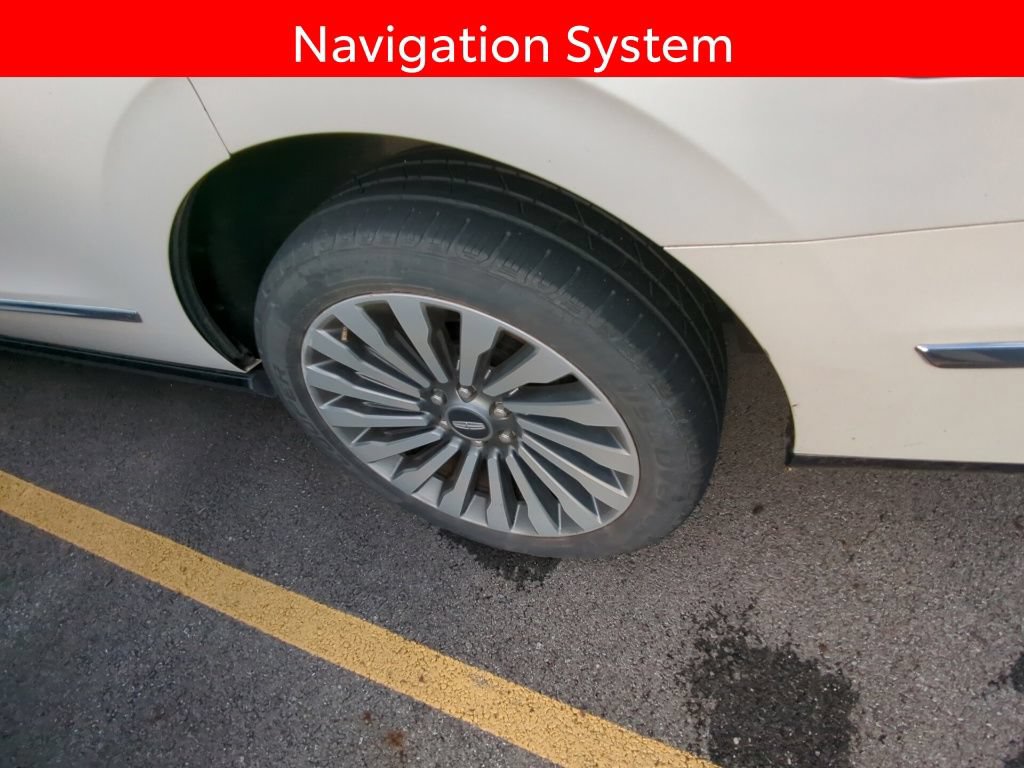 Used 2019 Lincoln Navigator Reserve AWD/4WD image 5