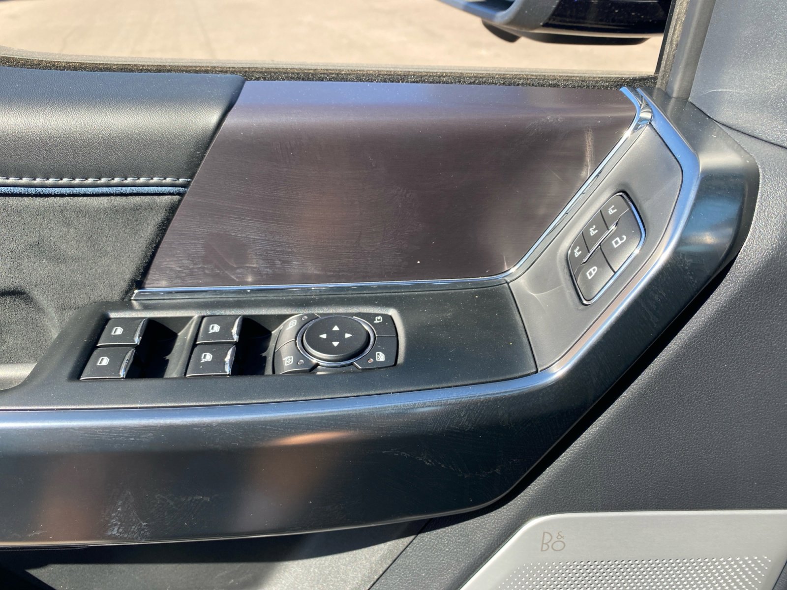 New 2025 Ford F150 Platinum w/ Equipment Group 702A High image 16