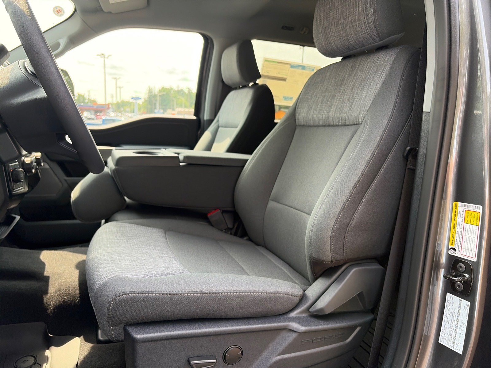 New 2026 Ford F250 XLT w/ XLT Premium Package AWD/4WD image 13